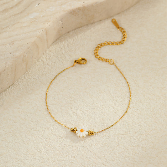 Daisy Charm Gold Bracelet