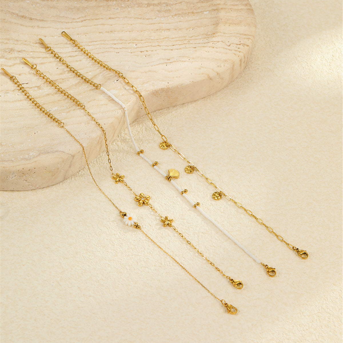 Gold Seashell Beaded Bracelet