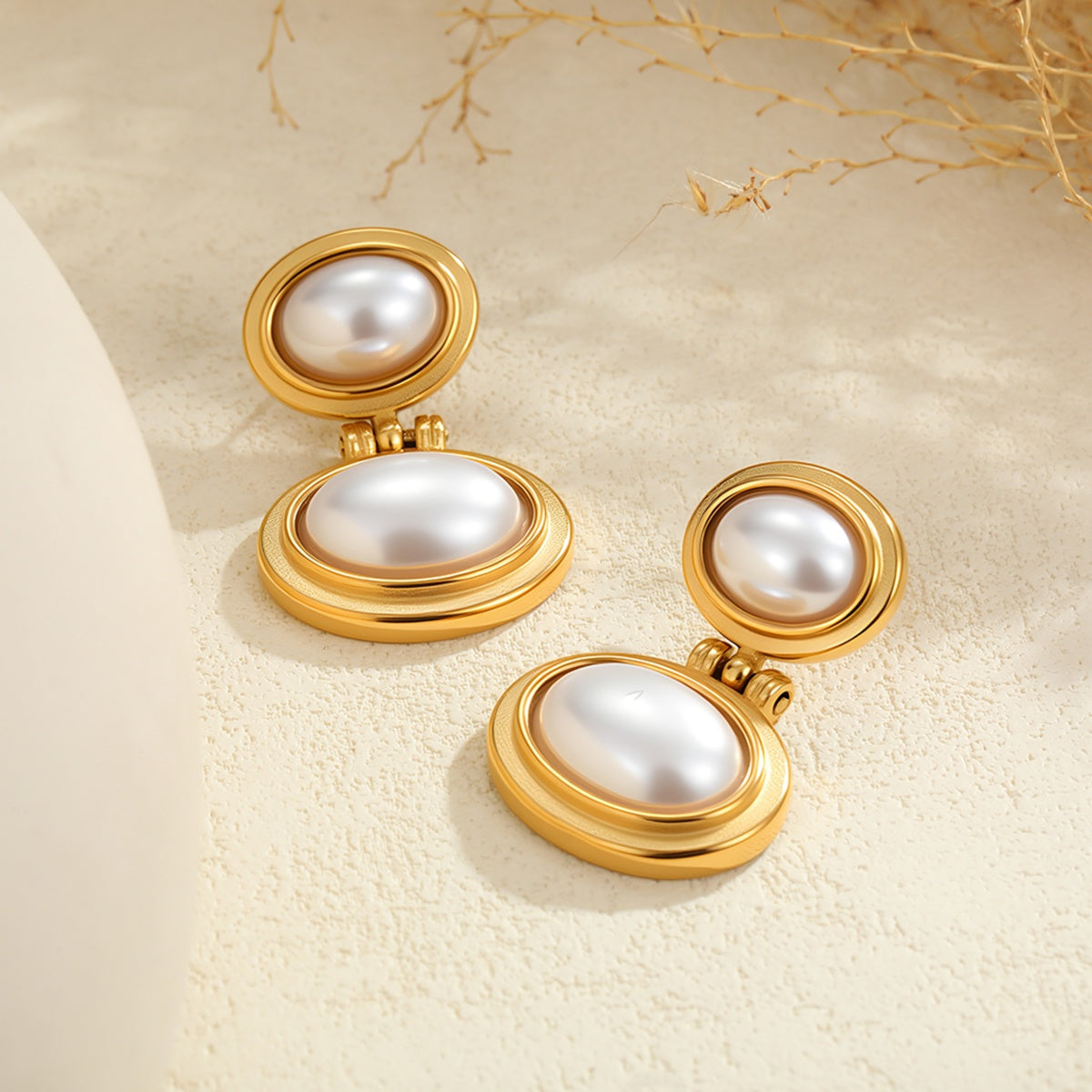 Oval Pearl Earrings