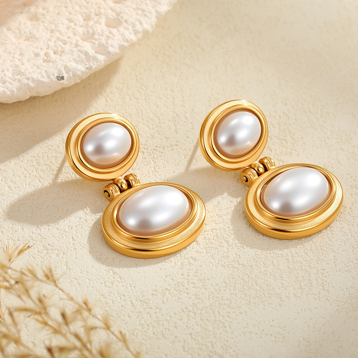 Oval Pearl Earrings